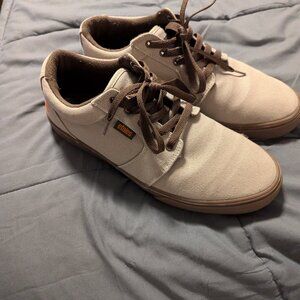 Men's etnies size 10